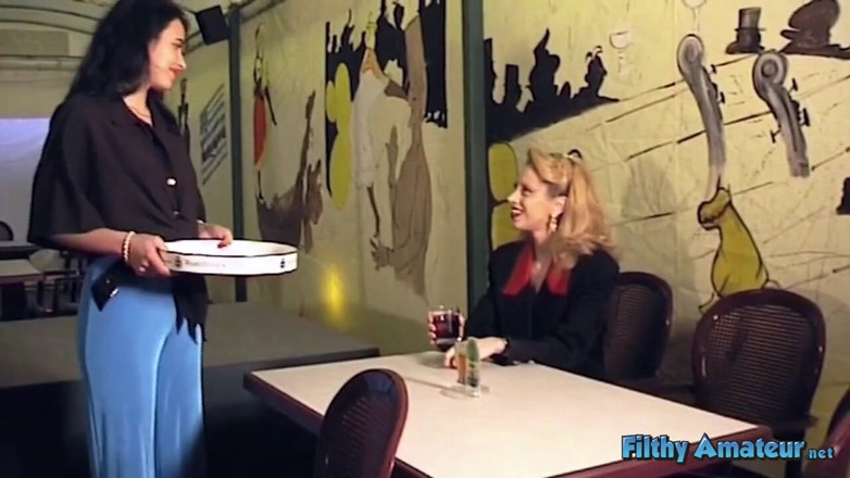 Filthy Amateur: Lesben kommen mit dem strapon