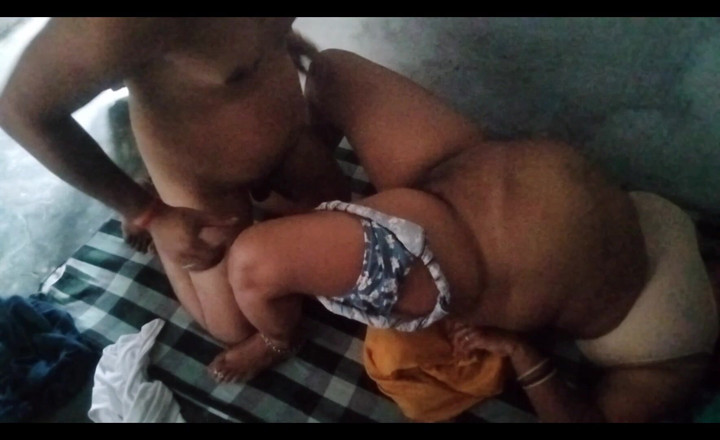 Yourgeeta8899: Ich warf meine stiefschwester nach unten und fickte sie zweimal,...