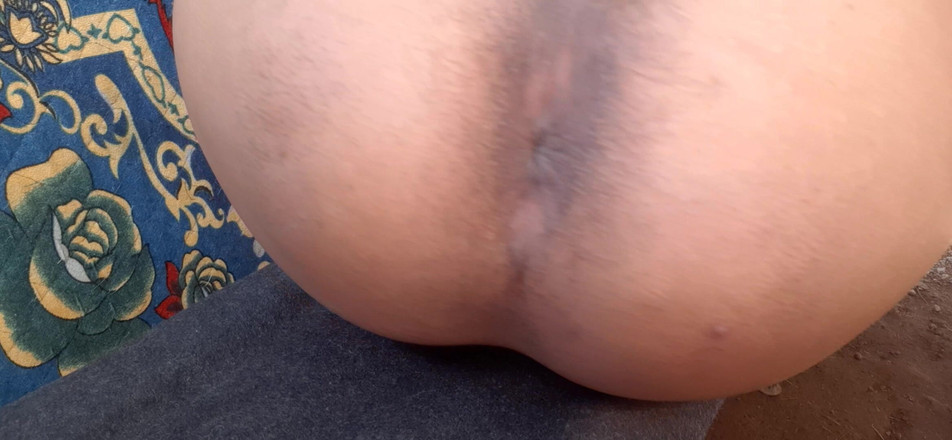 Che: Трах пальцами с черной дырой задницы крупным планом