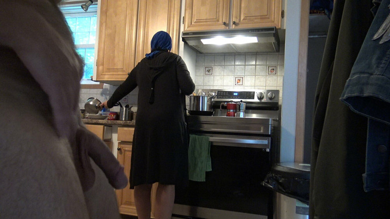 Souzan Halabi: Riskantní! Ukazování obrovského ptáka pro muslimskou macechu