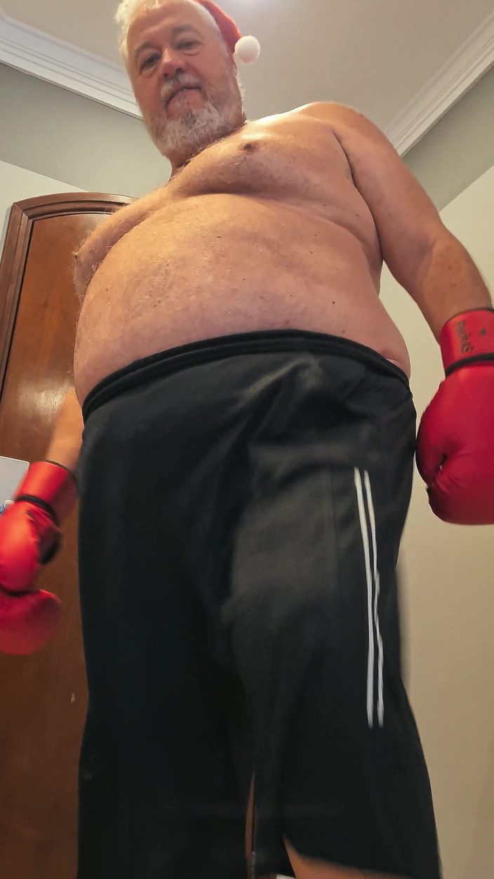 Punchbagplz: Babbo Natale: Beatdown Natalizio POV