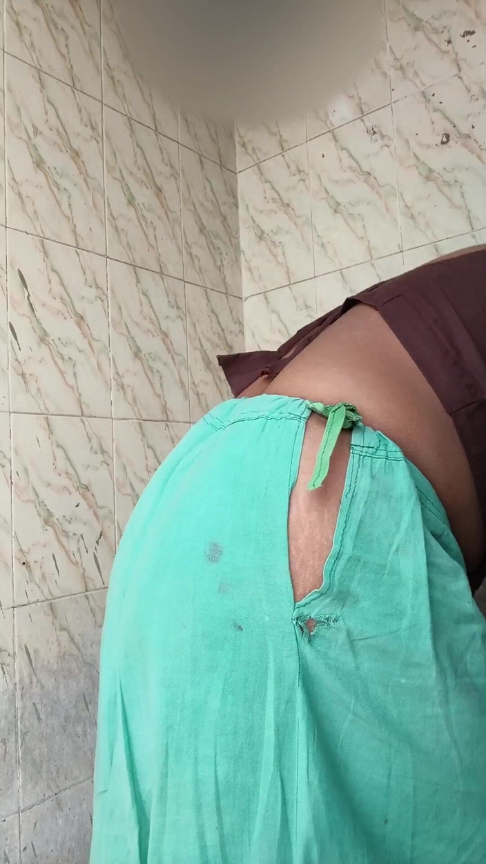 RoboticApple28: Simran Bhabhi koupání Venkovní prsa Lis a kundička show