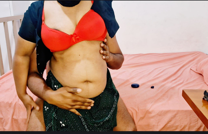 Openbra: 喀拉拉邦继母勾引她的继子并操逼硬的女牛仔姿势