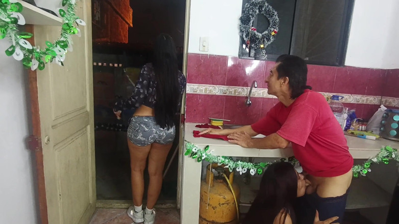 Lady: Lelaki tua berkongkek dengan pembantu rumah Venezuelanya apabila isterinya tiada...