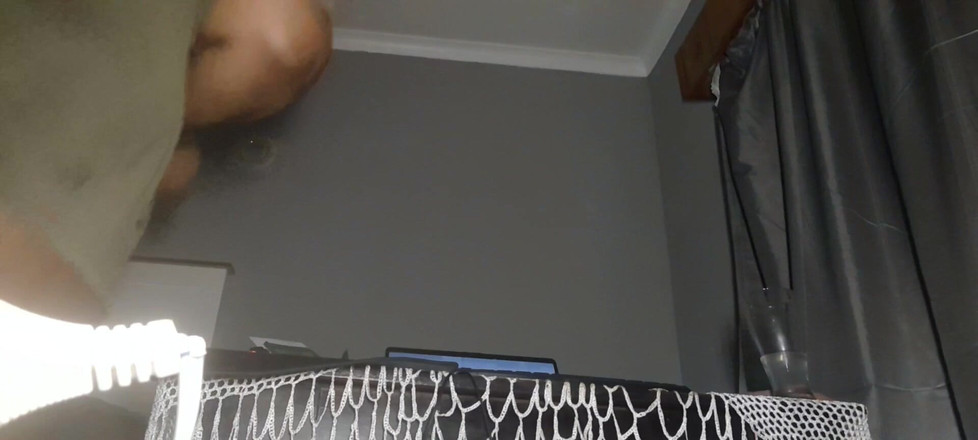 Eleasihle Esma: Transsexuală mare frumoasă cu fund mare și suculent