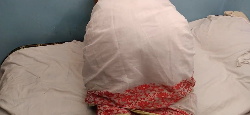 Aria Mia: Nevlastní otec ne domácí nevlastní matka mě svedl houpáním její šťavnaté...