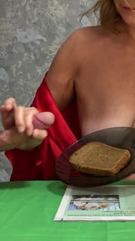 Stepmom Breakfast with Fresh Semen Handjob Femdom