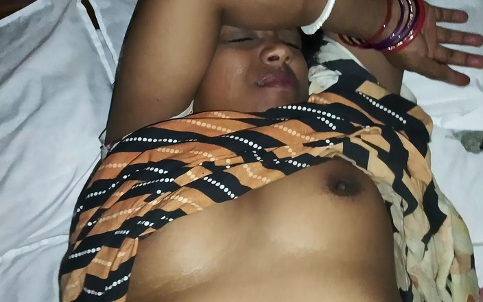 Popmini: Memek tante seksi india namatra dientot habis-habisan tengah malam