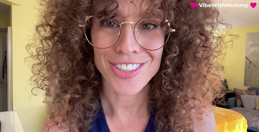 VibeWithMommy: Mẹ kế và con riêng ngoại tình bí mật pt.1!...