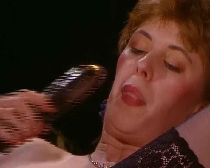 Porno Cloud: Anita Fellers的秘密