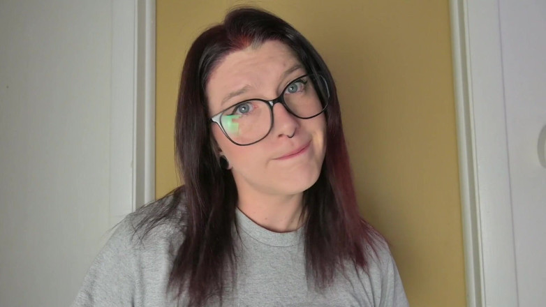 Missellie8: Horny Prison