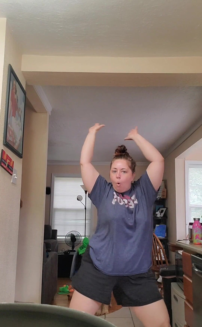 KinkyKatie: Šťastné pondělí !! Ukazování se ve skutečném životě! Doufám, že se vám bude...