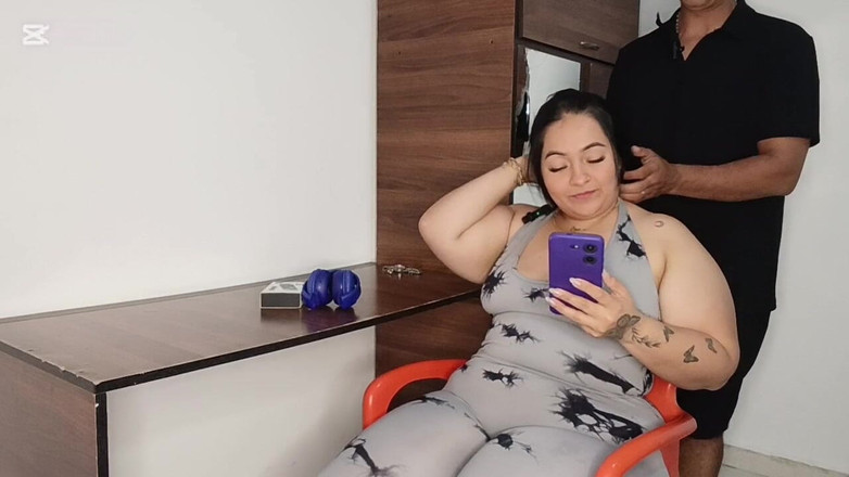 DimitryOfficial: Semasa kakak tiri saya sibuk, saya datang untuk menenangkannya dengan...