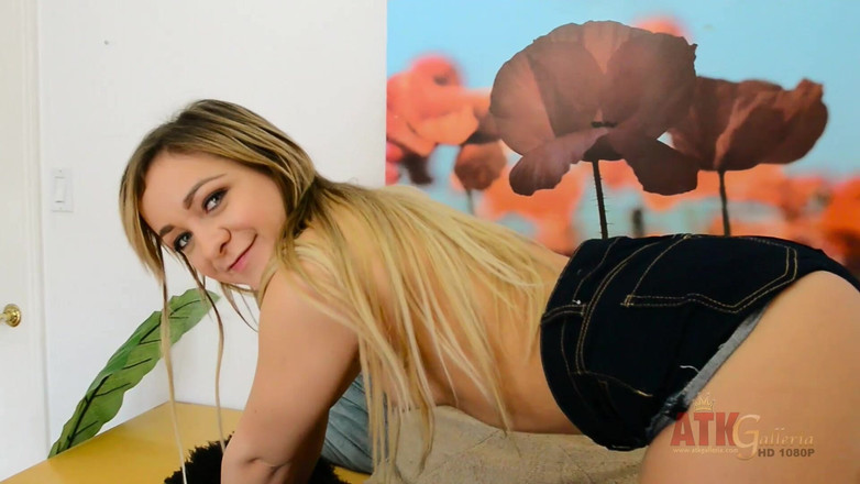 Classic ATK Babes: Masturbacja