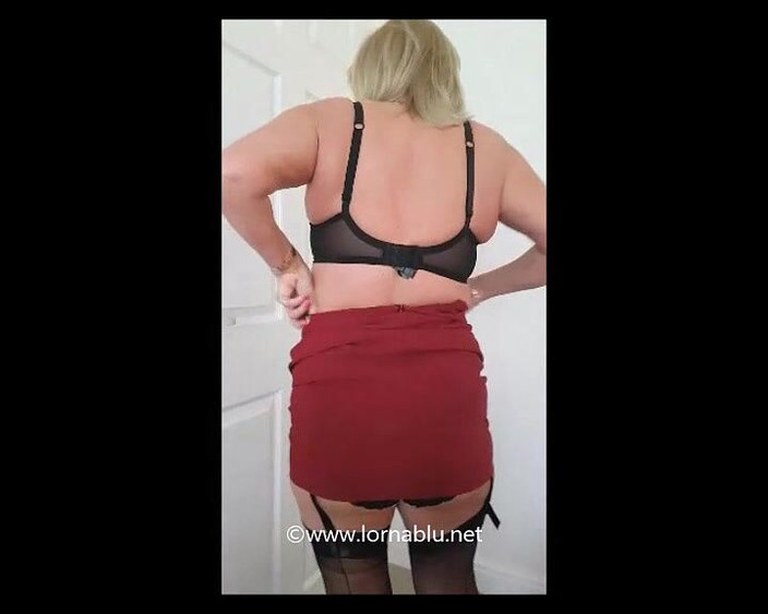 Lorna Blu: Langsamer und sexy striptease