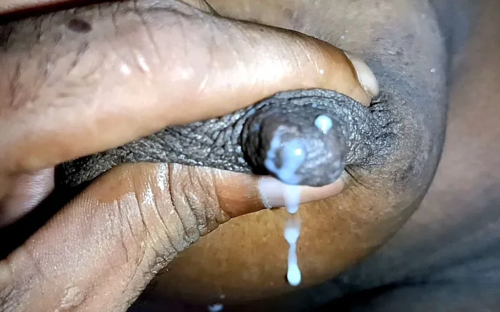 Boudi No 24: Milkmaid Bhabhi Milking &amp; Fucked Hard with Dever