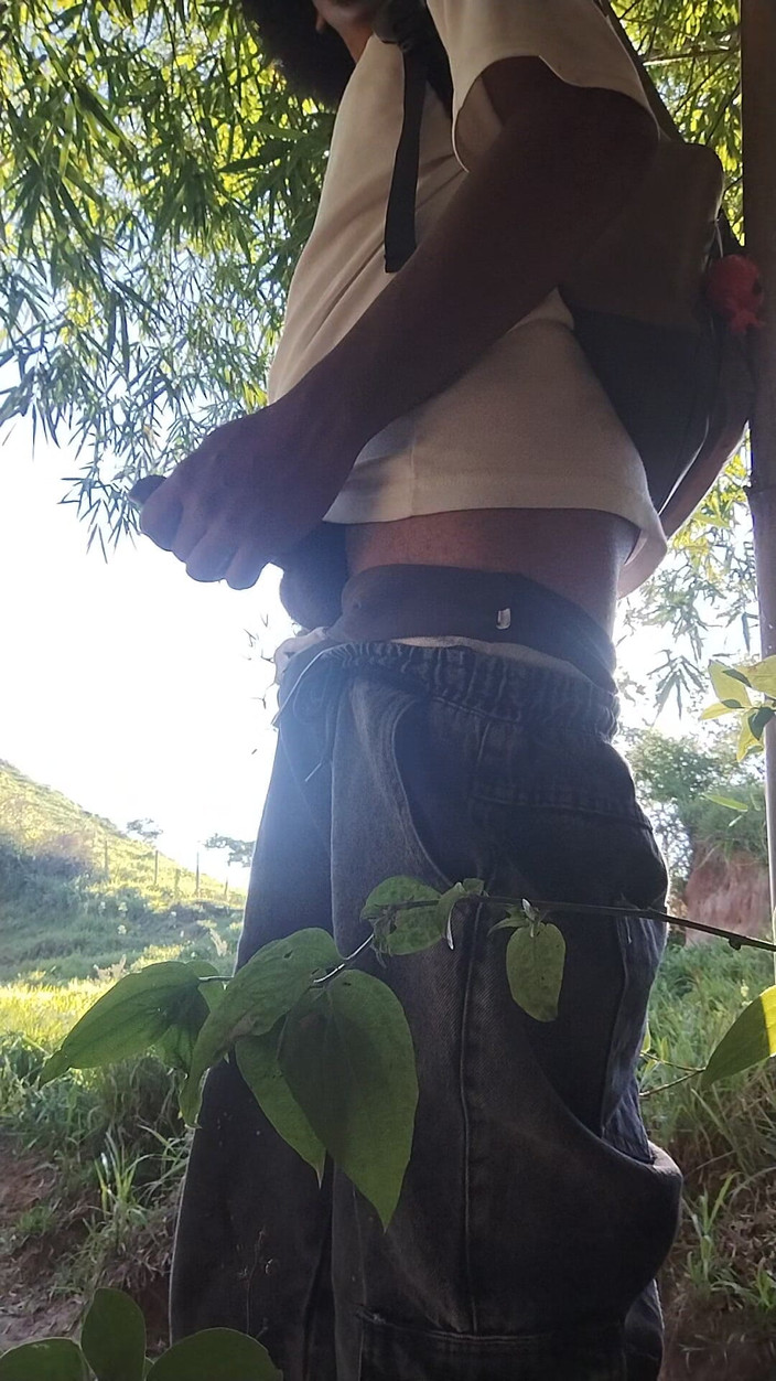 Josuel: Çalılıkta mastürbasyon yapın