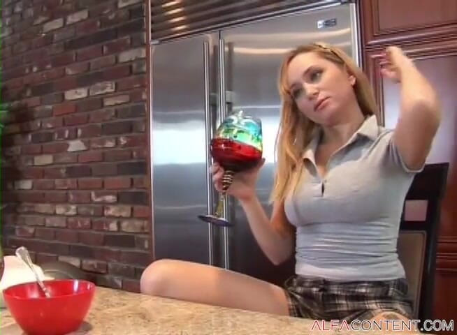 Teens Get it Hard: Hot Teen Sluts Try to Make Each Other Cum