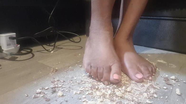 Simp to my ebony feet: Crushing malteasers
