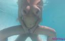 Amber Foxy: Longa foda na piscina e gozada debaixo d&amp;#039;água