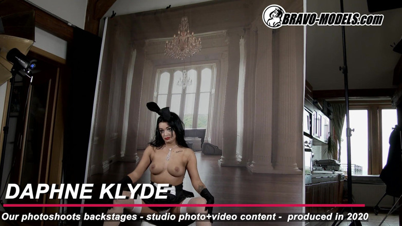 Bravo Models Media: 388-Backstage photoshoot Daphne Klyde - Adult