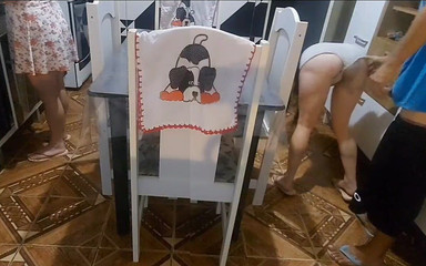 Kasallpimenta: Stiefbrust fickt stiefschwester, während stiefmutter verrückt wird