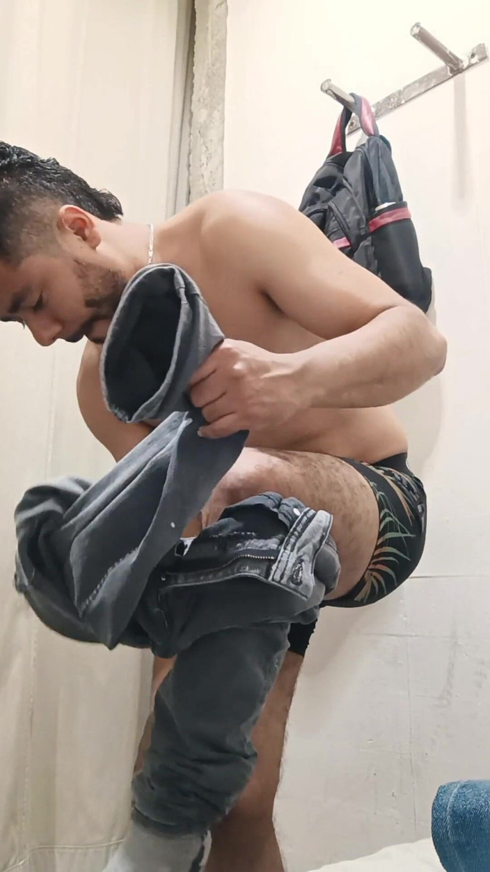 Tommhot: Urinating in a Bathroom and Masturbating in a Store Locker...