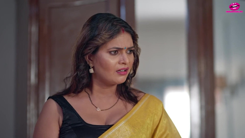 Indianpinklips: Cô vợ xinh đẹp Ấn Độ bình tĩnh tức giận với chồng