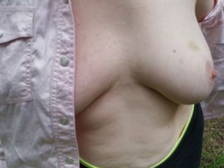Bouncy Tits Action: Xé áo cho tôi khi chúng tôi trừng phạt bộ ngực...