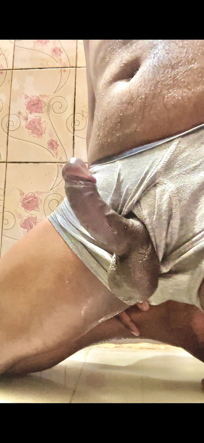 Hacker Boy: 비디오 통화에서 여친을 따먹고 싶어하는 속옷에 큰 페니를 보여주는 젊은 인도 인도 소년