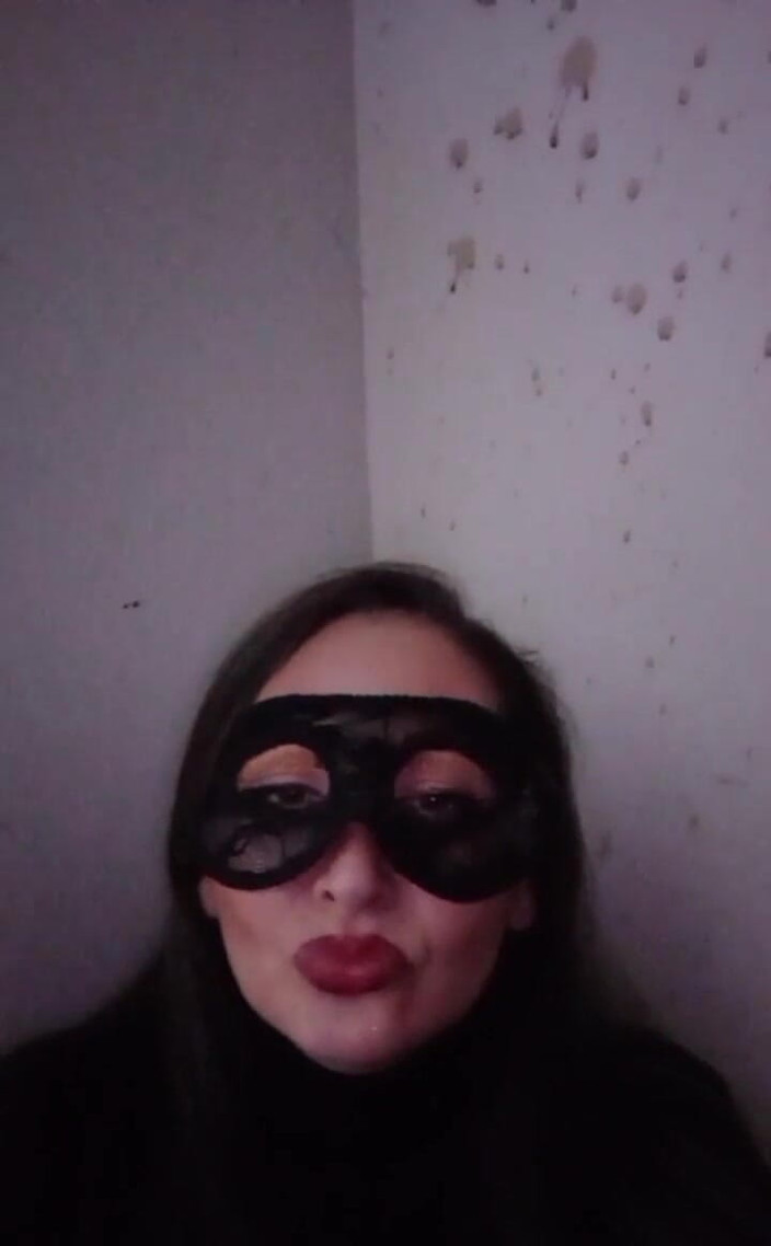 Dominatrix Redsonyja: Onları hatırlamak için kısa bir not ve sonunda Natu'da yeni...