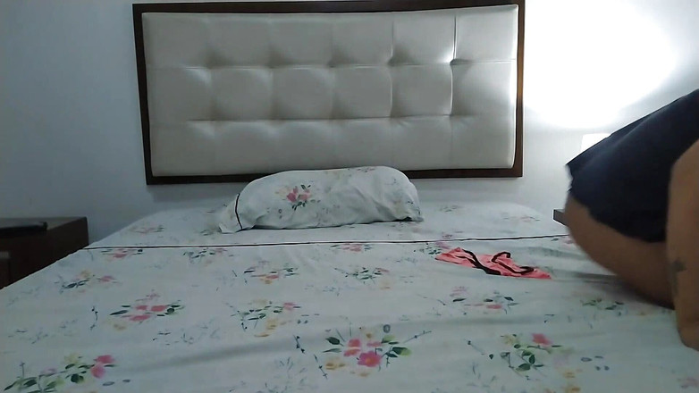 Pikaa6: Lass sie das video nicht sehen oder sonst würde es...