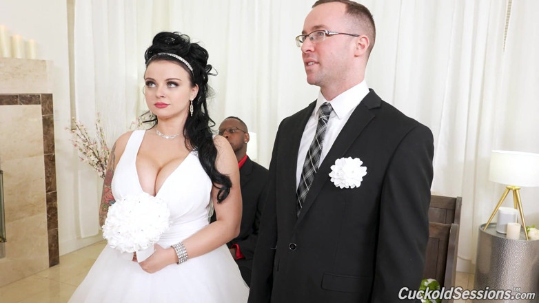 Cuckold Sessions: ペイトン・プレスリーの結婚式は荒い異人種間の三人組になります - カッコールドセッション