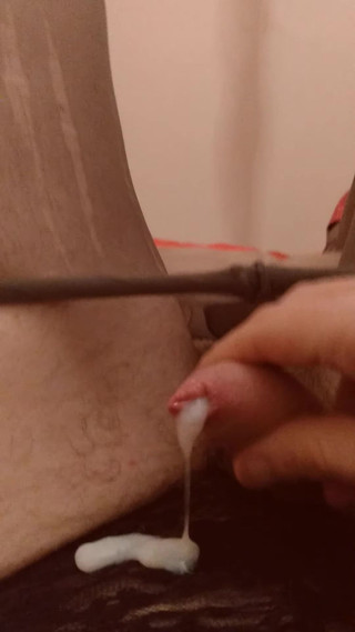 Cindy Belfast: タイツでプラグされた弱虫潮吹き