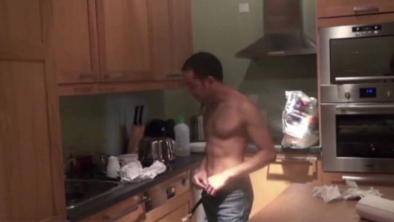 Gaybareback: Twink latino suck a straight in the kitchen