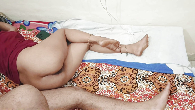 Yadav: Anita follada por ella en medianoche