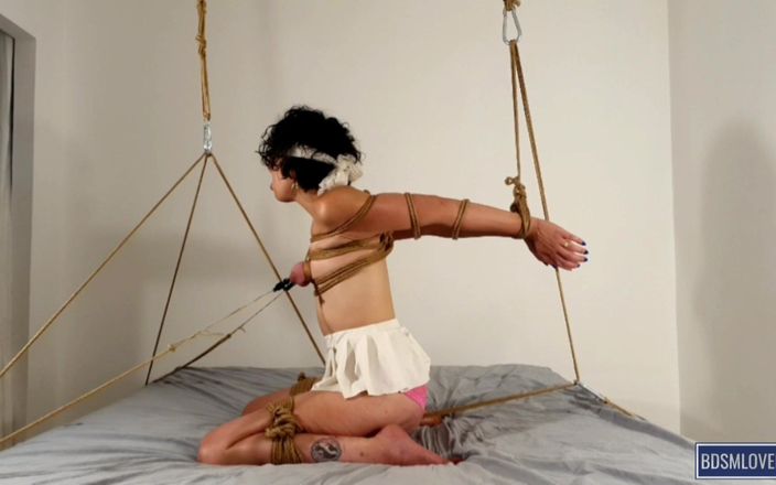 Bdsmlovers91: Tetas, escravidão e orgasmo com corda de virilha