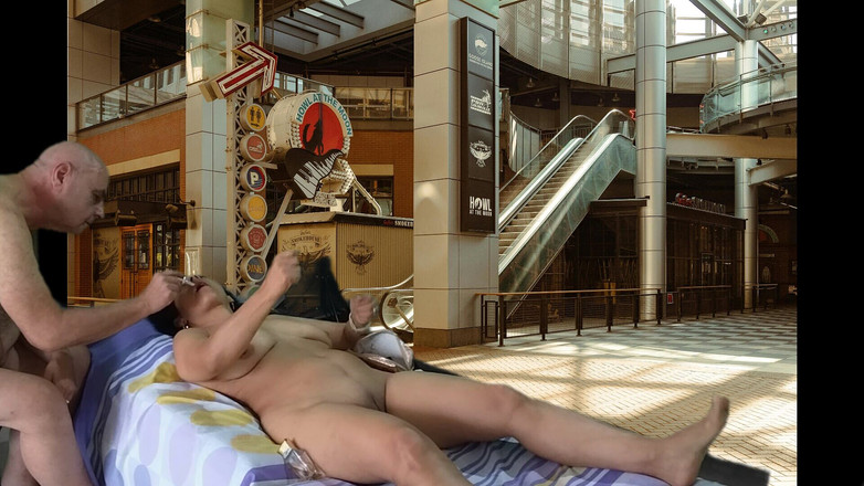 ADAMANDEVE: Sesso nel centro commerciale con Adamandeve e Lupo