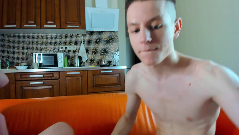 Morflot24: Chỉ cần một nụ hôn trước một đêm vui vẻ đi chơi...