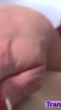 Gina Hart plug anal solo meias