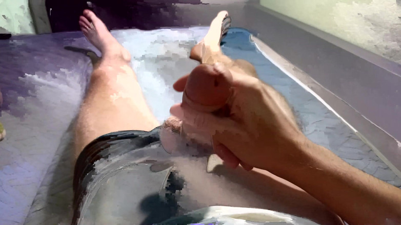 Pasha: Kerl Wichst Seinen Großen Schwanz Und Hat Spaß