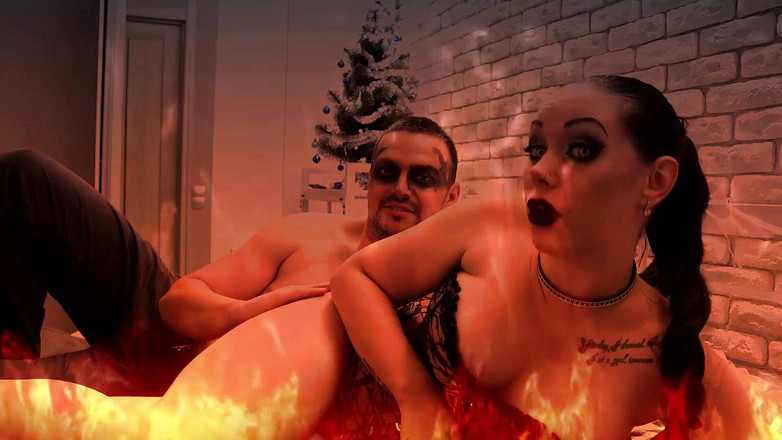 Goddess Misha Goldy: भगवान तुम्हें प्यार नहीं करते! क्रिसमस मत मनाना!