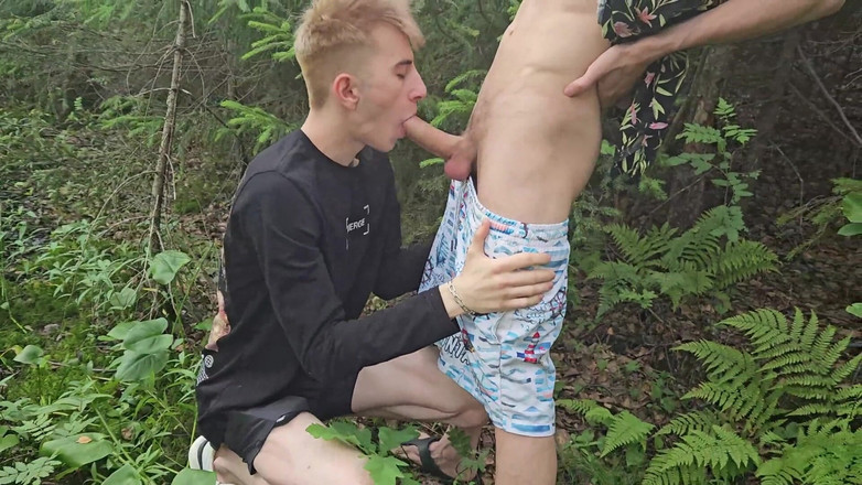 Max Gen: 在森林里给一个男人口交