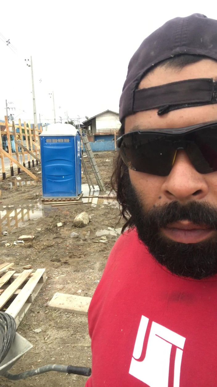 i7Bernard: Portable Toilet at the Porto Belo Construction Site