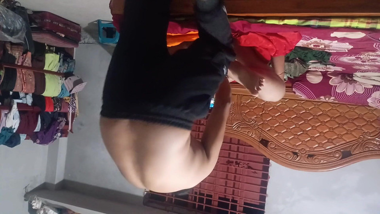 Taniyaxx: Bangla video registrazione 1