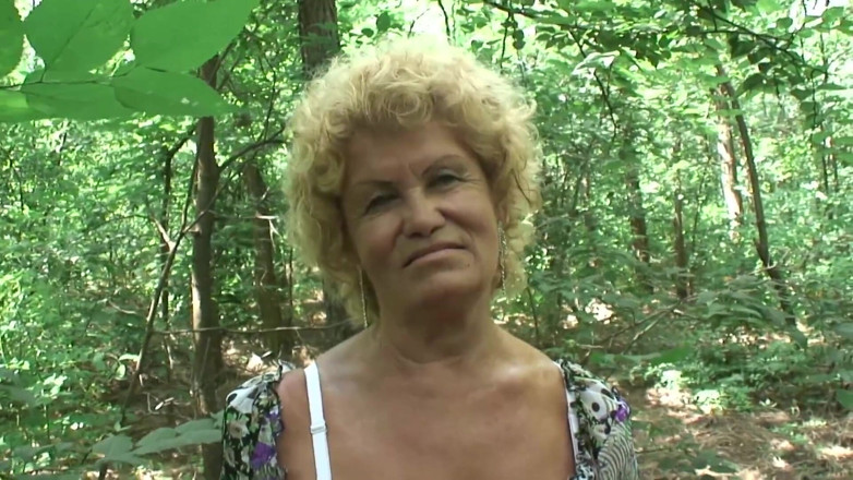 Mature Climax - 100% Mature Videos: Blonde hairy mature is jumping on big dong outdoors
