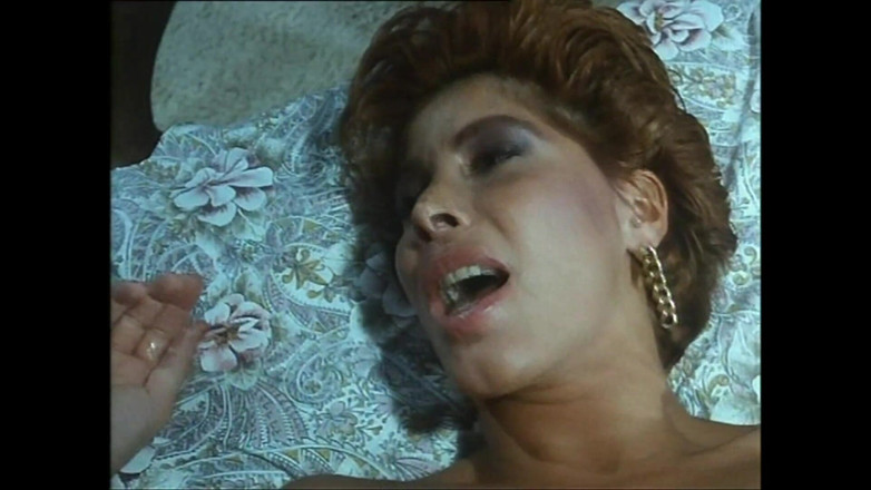 Vintage megastore: Вінтажна оргія з Моаною Поцці та Міллі Д'Аббраччо, відтрахана та кінчила в рот багатьма великими членами