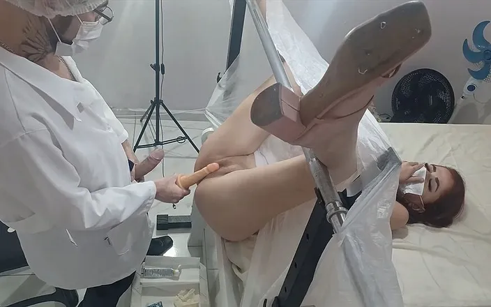 ksalnovinhos: Gynecologist Used Anesthetic Gel to Examine the Young Woman