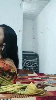 Musim 345. Bhabhi memakai saree dan berkongkek dengan teman lelaki
