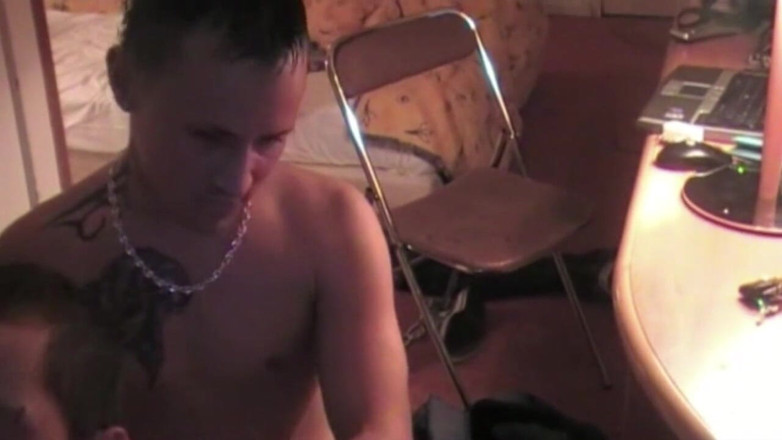 AMATOR PORN MADE IN FRANCE: Twink ošukaný svým přítelem k narozeninám